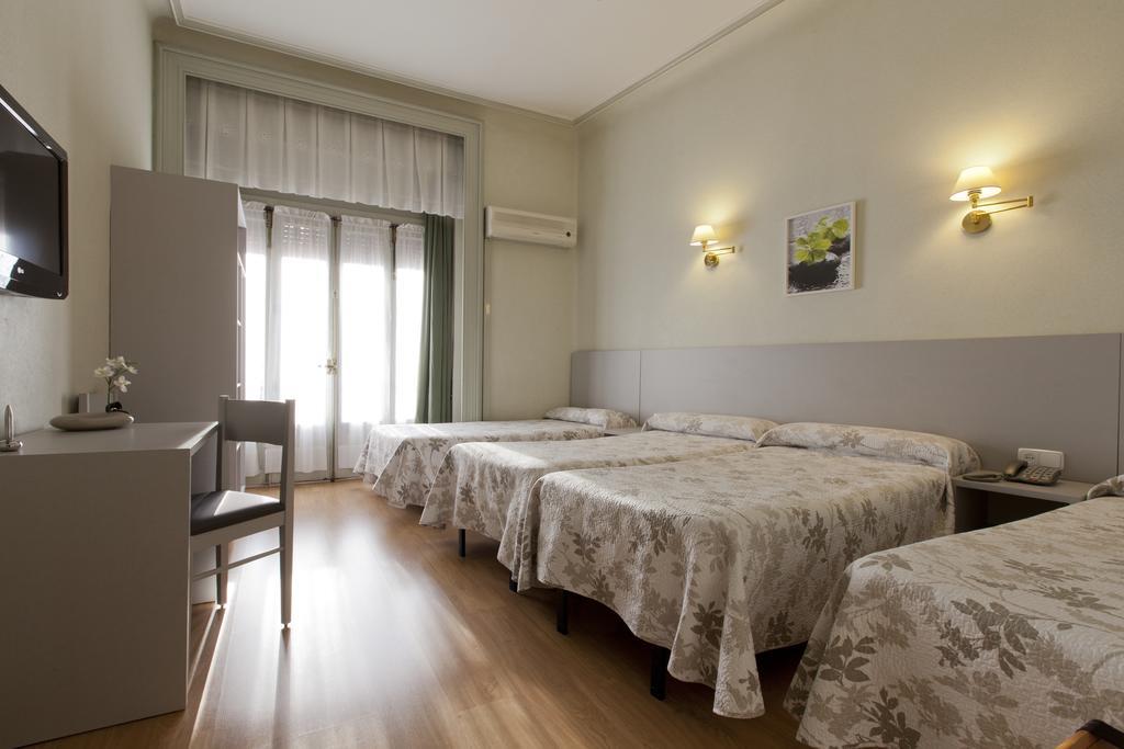 Hostal Andorra Madrid Exterior foto